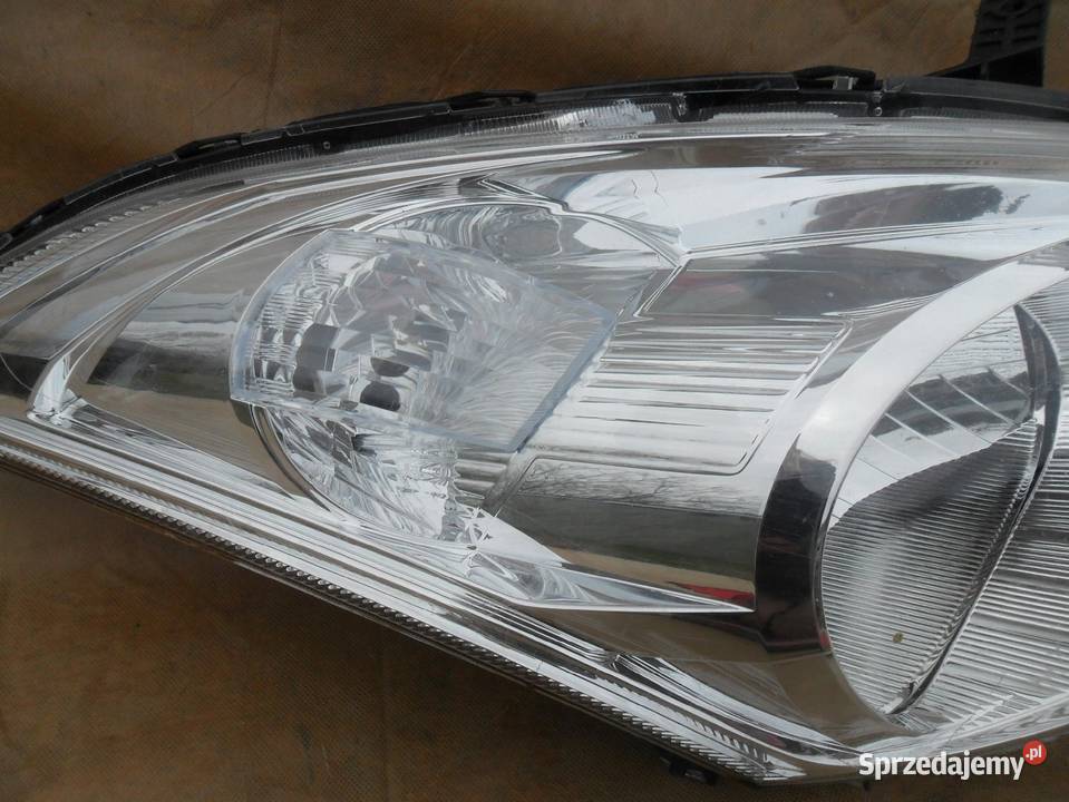 LAMPA PRAWY PRZÓD REFLEKTOR EU SUZUKI SWIFT V 5 wielkopolskie Nowy Tomyśl