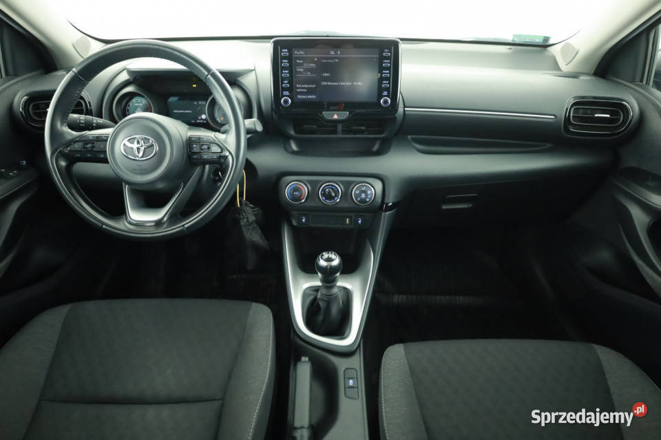 Toyota Yaris 15 VVTi światła do jazdy dziennej Yaris Łódź