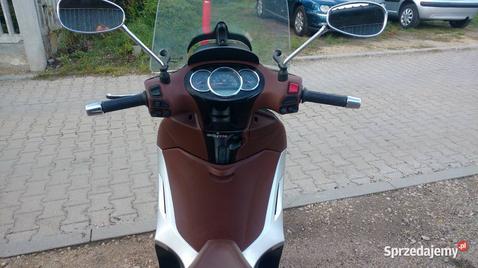piaggio beverly 300 ie 300cm3 śląskie Dąbrowa Górnicza sprzedam