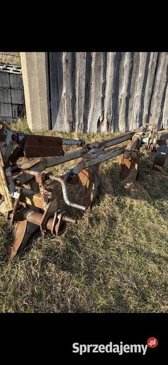 Sprzedam pługi 3 skibowe nieuszkodzony Ciechanowiec