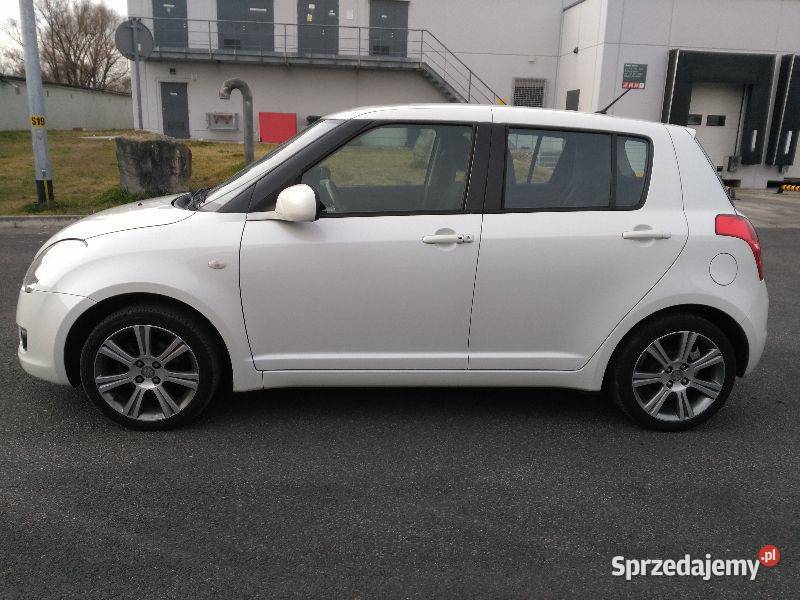 Suzuki Swift kolor PERŁA navigacja DVD Tarnów