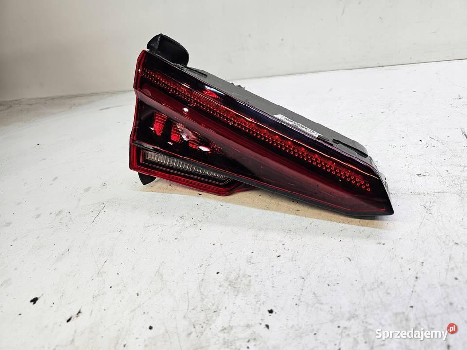 LAMPA LEWY TYŁ W KLAPĘ LED MATRIX AUDI A4 B9
