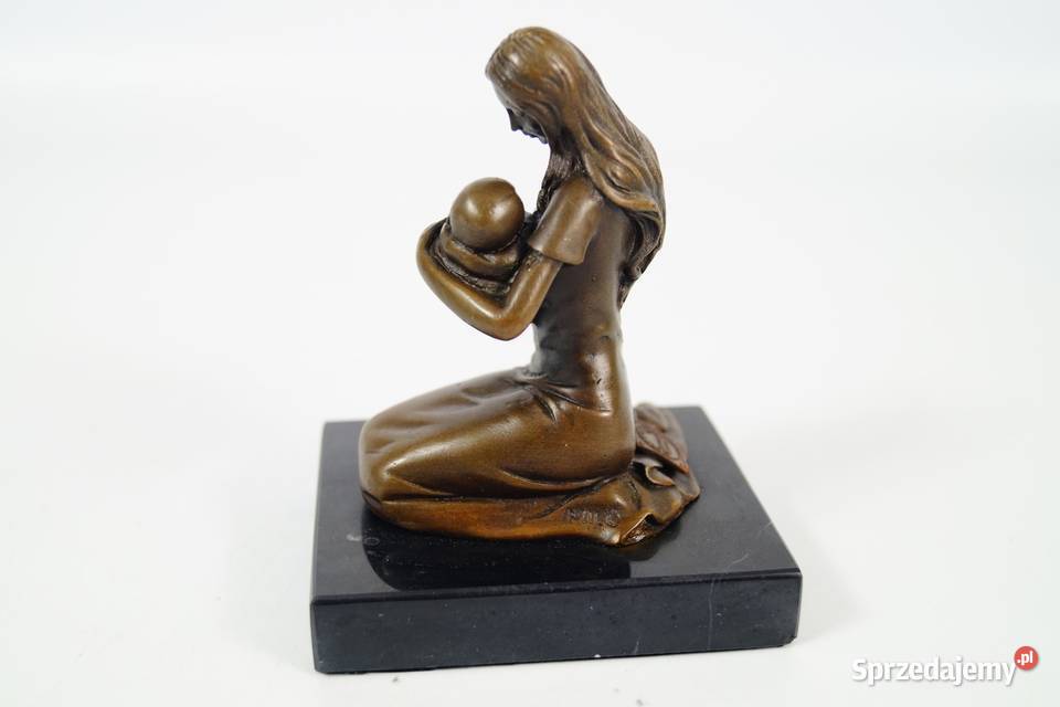 Figura z brązu rzeźba Matka z Dzieckiem Gizałki