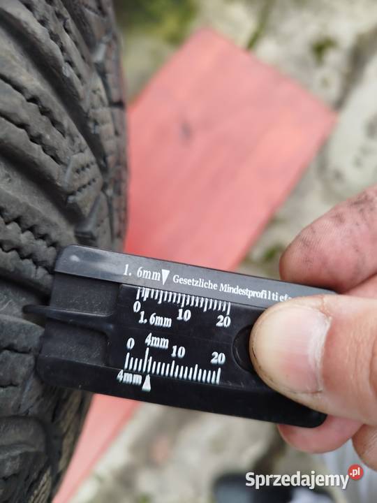 Opony zimowe Goodyear Ultragrip 15 195 Samochodowe Wieliczka