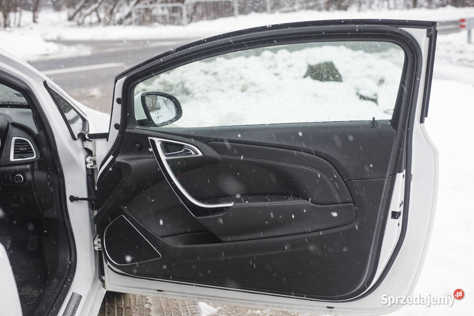 Opel Astra J Coupe GTC 130 Panorama Dach 2013 Astra