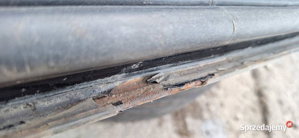 Drzwi BMW E38 prawy tyl Cosmoschwartz Części samochodowe Piła
