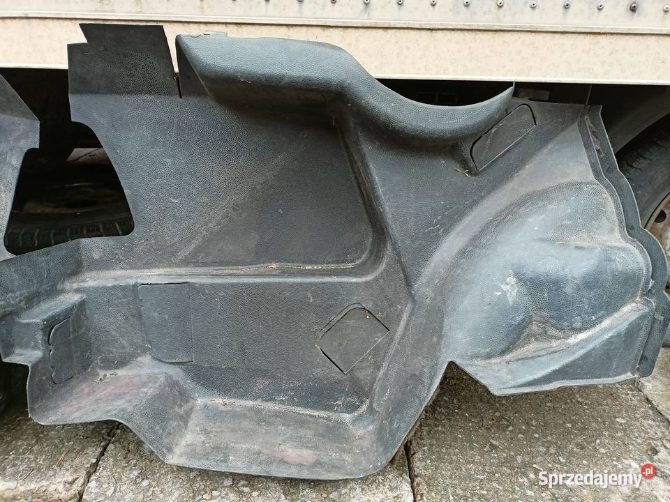 Mercedes 124 W124 tapicerka wykładzina boczki Skarżysko-Kamienna