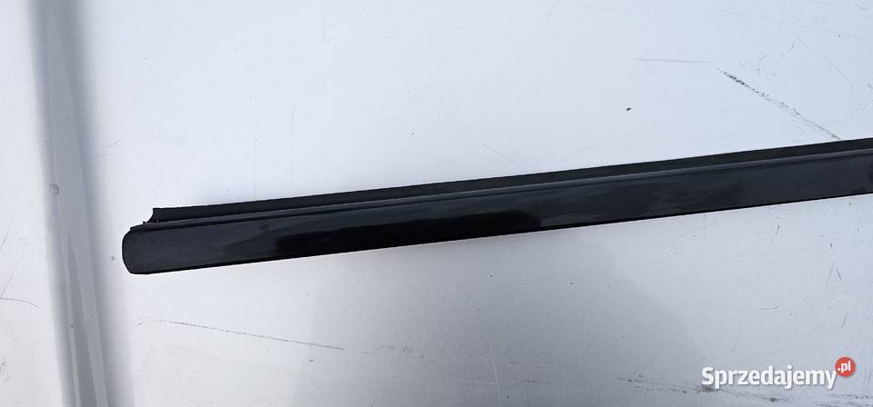 Listwa szyby lewy przód mercedes w203 coupe Zbąszyń sprzedam