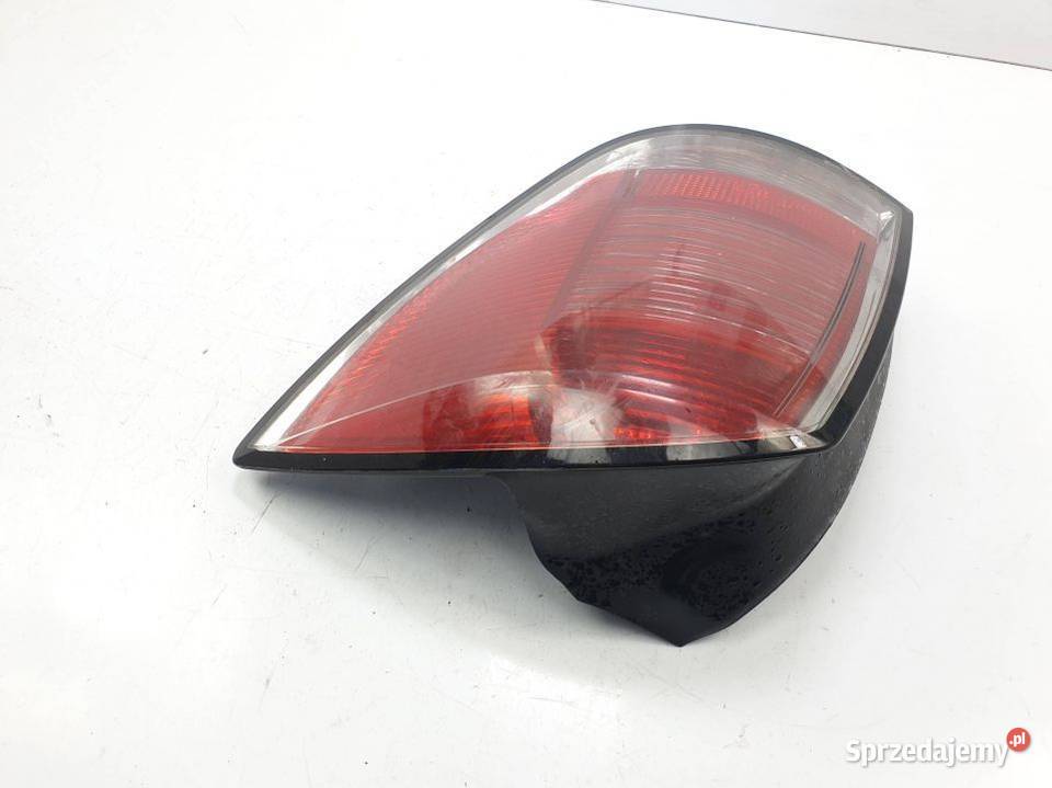 LAMPA PRAWA TYŁ OPEL ASTRA H III Lipno