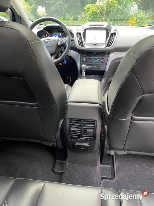 Ford Escape 20 benzyna 242 4WD 2017r 1 Escape Bożenkowo sprzedam