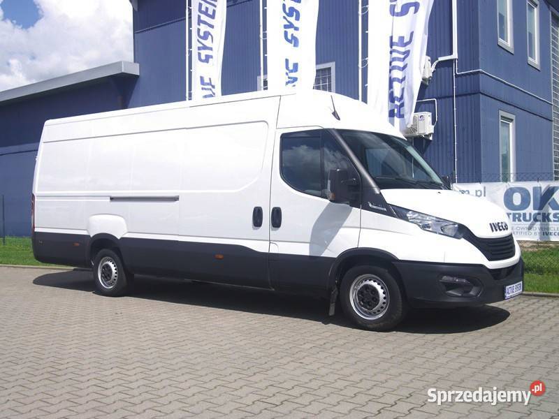IVECO DAILY 35S16HA8V HIMATIC Furgon 16m3 nieuszkodzony Suchy Las