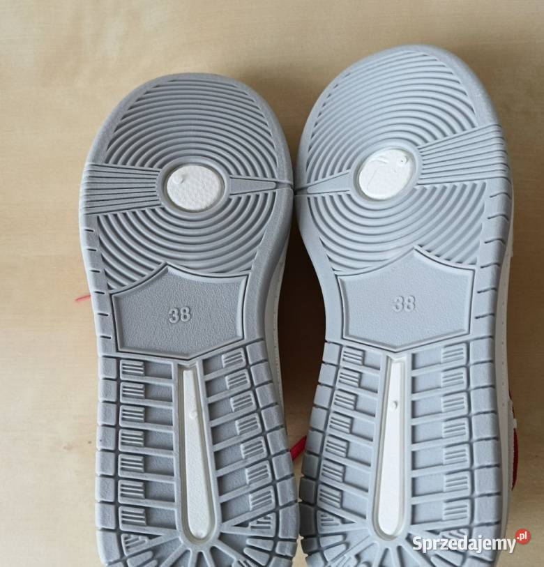 Wyprzedaż Sneakersy damskie białoszare z pomorskie Gdynia sprzedam