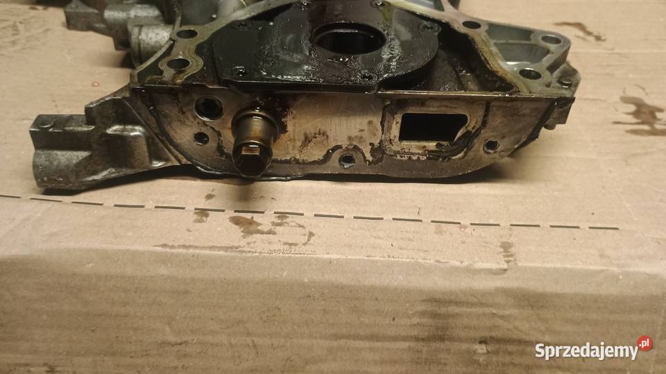 Pompa oleju obudowa rozrządu Z16XEP Z18XER Opel osobowe Rzeszów