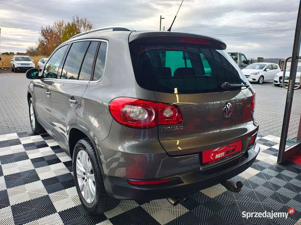 Volkswagen Tiguan 4x4 20Benzyna Bezwypadkowy szary Zarszyn
