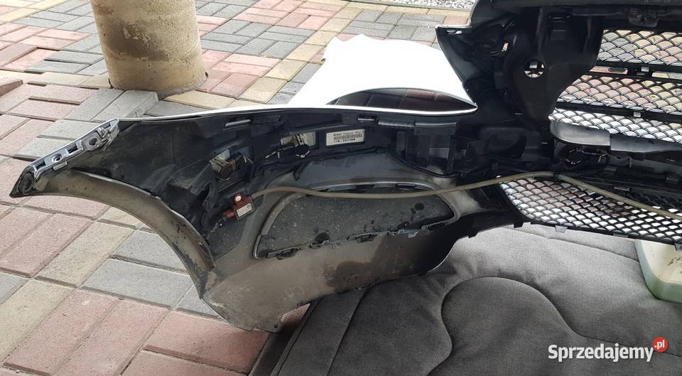 Zderzak Przód MERCEDES CKLASA W205 lakier 988 Radom