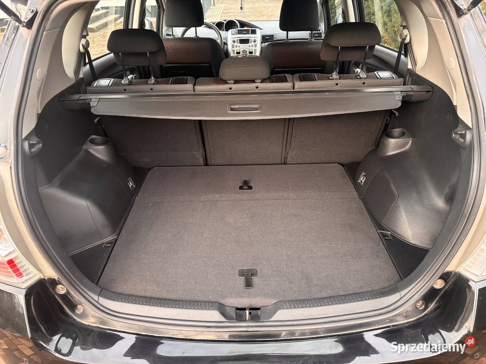 Toyota Verso 16 Benzyna LPG 16V Valvematic 132 Rok produkcji 2010 wielkopolskie Konin