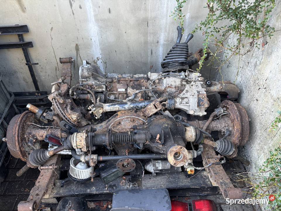 Części Mitsubishi L200 2004rmin skrzynia biegów małopolskie Pleśna sprzedam