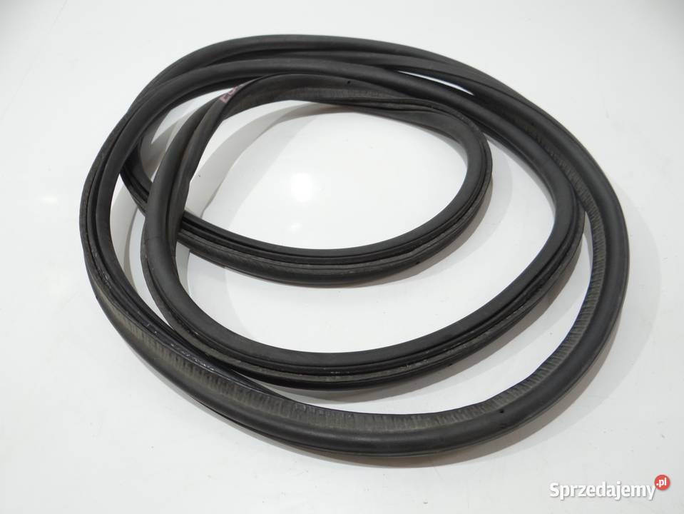 USZCZELKA KLAPY BAGAŻNIKA BMW E81 7190345 Strzyżewice sprzedam