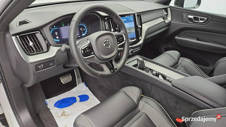Volvo XC 60 B4 B Plus Dark aut Z Polskiego kamera cofania Warszawa