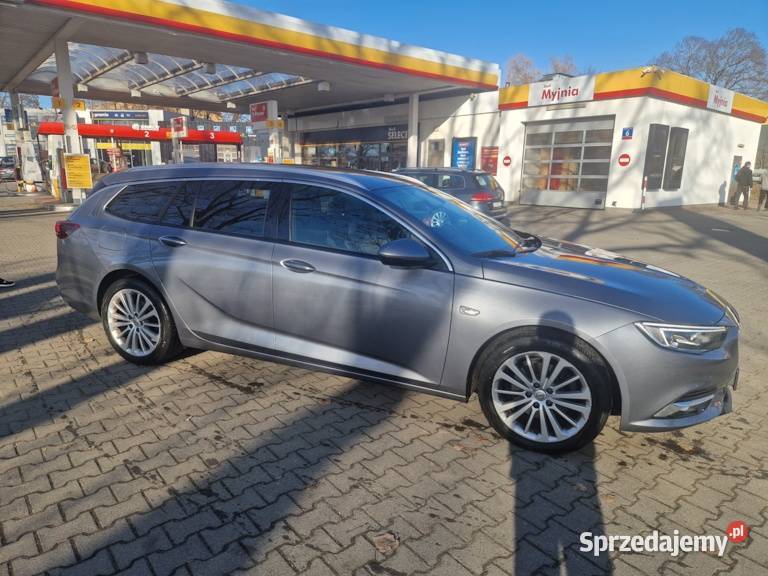 Sprzedam Opel Insignia B kombi 2018 15 benzyna nieuszkodzony Szczecin