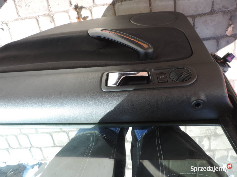 DRZWI PRAWY TYŁ VW BORA SEDAN L041