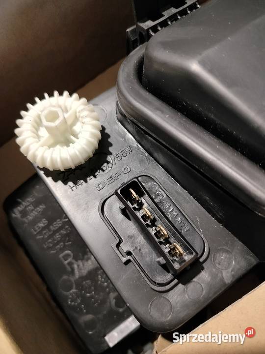 Lampa reflektor prawy Depo do Seat dolnośląskie