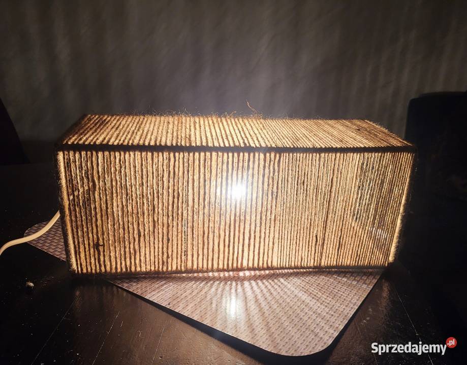 Ręcznie robiona lampa z juty naturalne światło Zakliczyn
