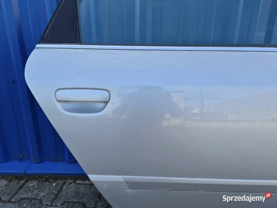 DRZWI TYŁ PRAWY PRAWE AUDI A6 C5 LIFT KOMBI Działoszyce