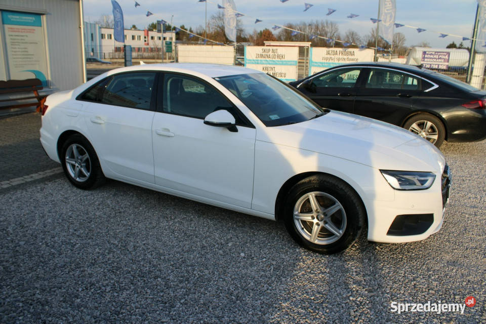 Audi A4 FVAT Gwarancja GFotele Automat Kamera Warszawa