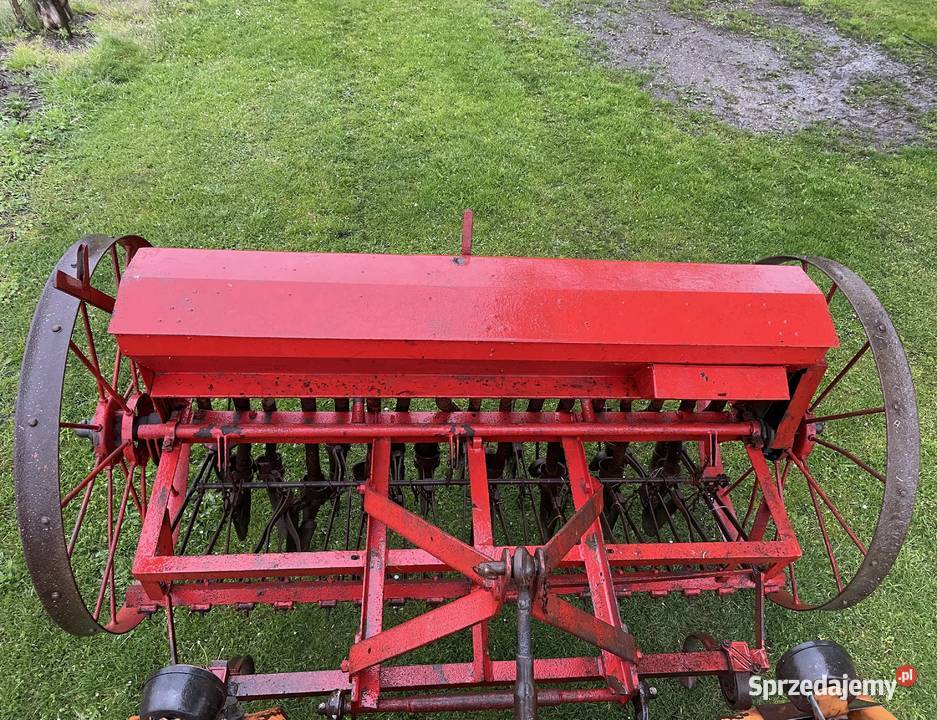 Siewnik do zboża drelka 17 lejków Suszec