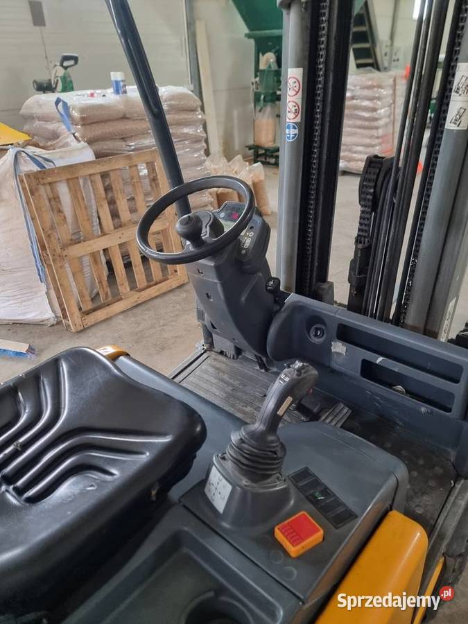 Wózek widłowy Jungheinrich EFG 320 wolny skok Wózki widłowe Stara Olszówka sprzedam
