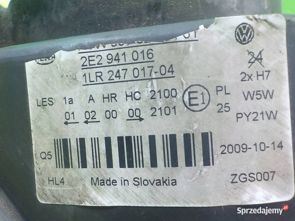 VW CRAFTER I 25 TDI 09r VAN lampa prawa przod Suków