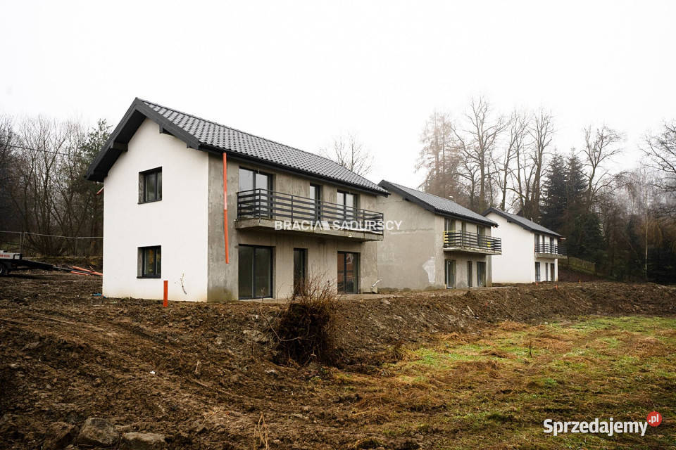 sprzedaży mieszkania 68m2 3 pokojowe Podolany sprzedam