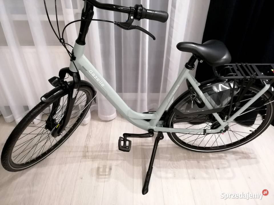 Gazelle Orange C7 2025