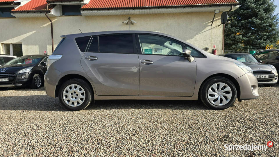 Toyota Verso Nawigacja Serwisowany światła do jazdy dziennej