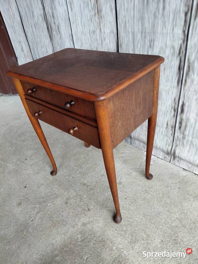 konsolka drewniana 479 Byczyna