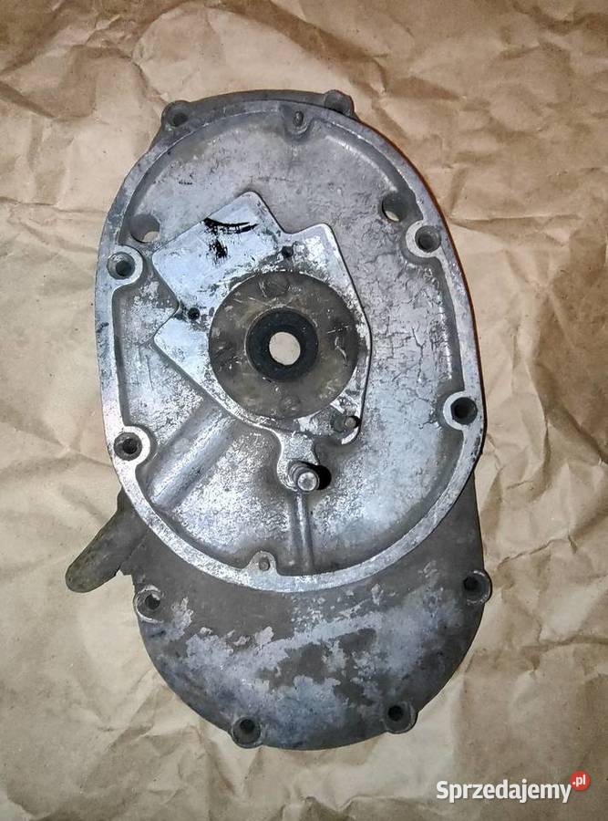 Dekiel pokrywa rozrządu k750