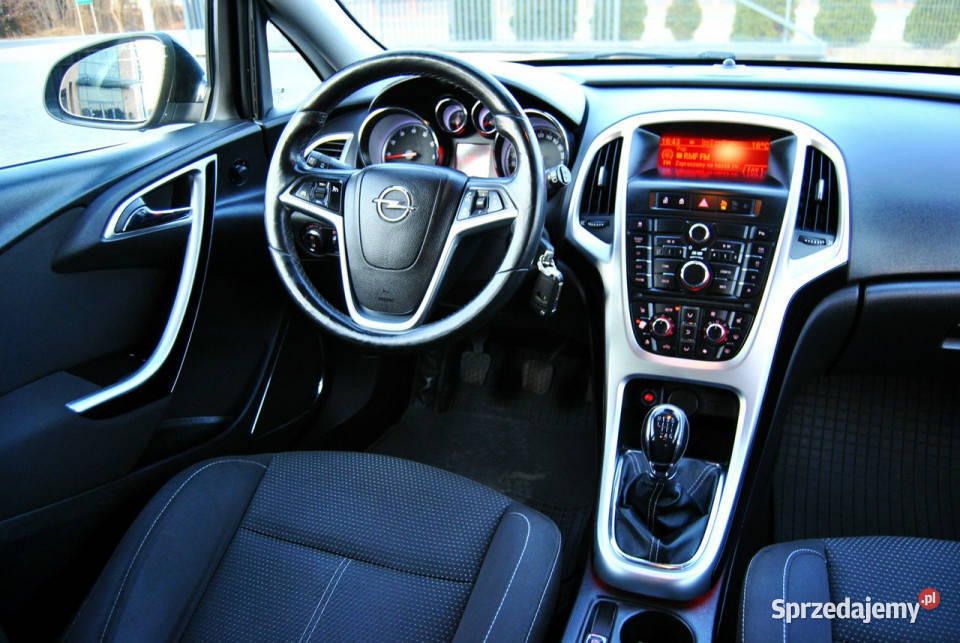 Opel Astra GAZ do 2033r Opłaty do 082026r CHromy lakier metallic