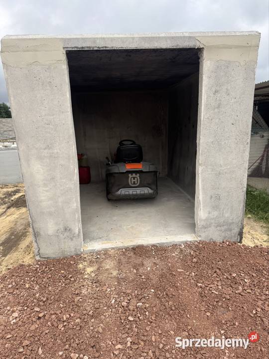 Moduł domek betonowy na rower traktorek kosirke Radom sprzedam