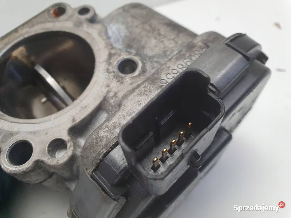 PRZEPUSTNICA Citroen C4 II 16 HDI osobowe Części samochodowe