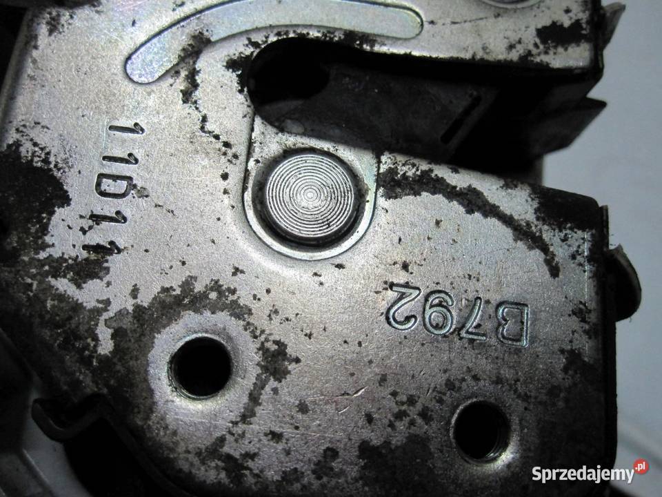 LANCIA DELTA SE III LIFT 13r zamek drzwi prawy