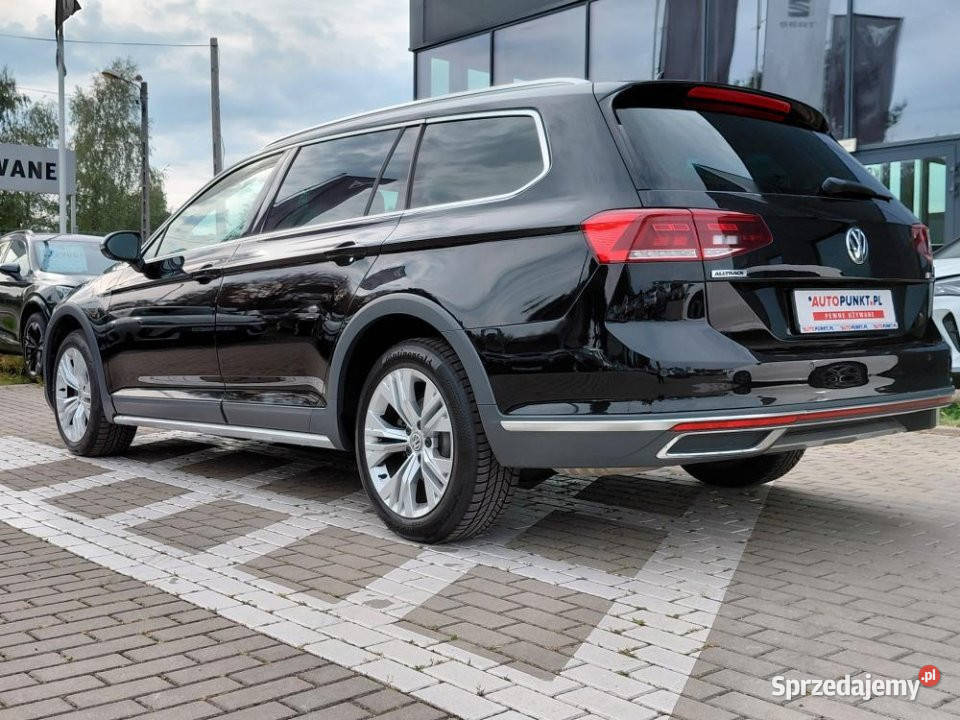Volkswagen Passat 2019r FV23 LED PodgrzFotele