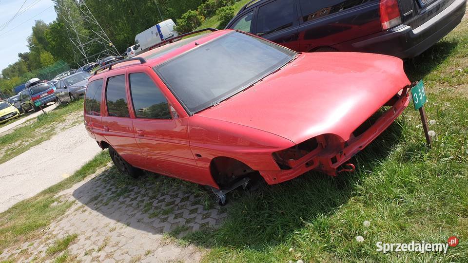Karoseria escort Warszawa sprzedam