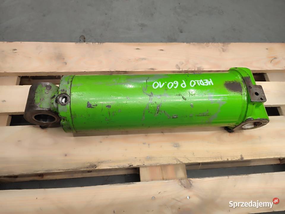 Siłownik kompensacji Merlo P6010