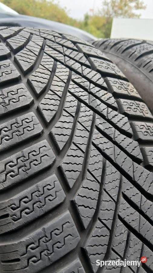 Opony 2056016 zimowe Falken 2024 sprzedam