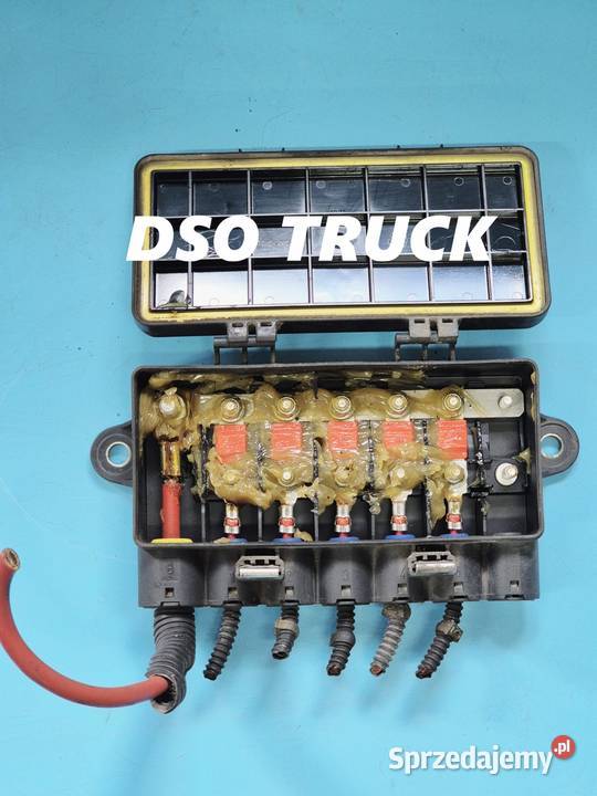 41223405 SKRZYNKA BEZPIECZNIKOW ZEWNETRZNA IVECO Zawichost