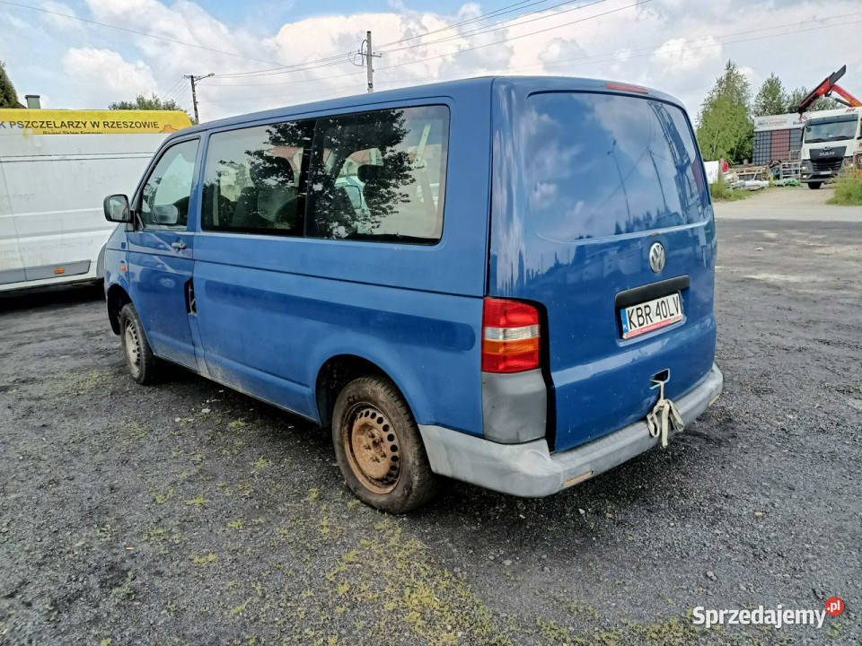 Volkswagen Transporter Volkswagen T5 19TDI 105 Rok produkcji 2005 Samochody osobowe Tarnów