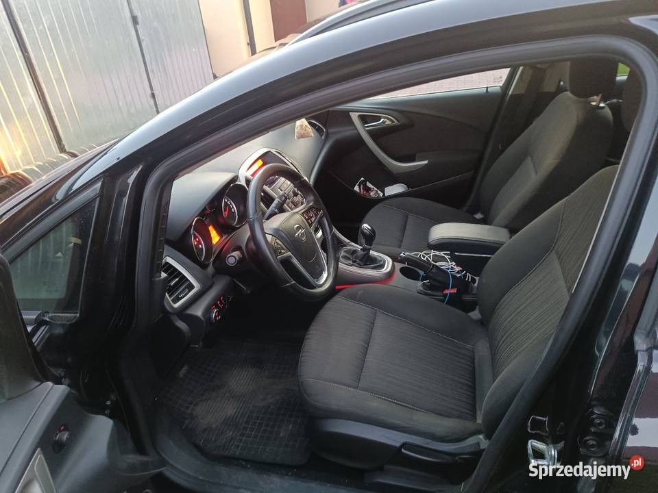 Opel Astra J 16 BGS światła przeciwmgielne mazowieckie Garbatka Długa
