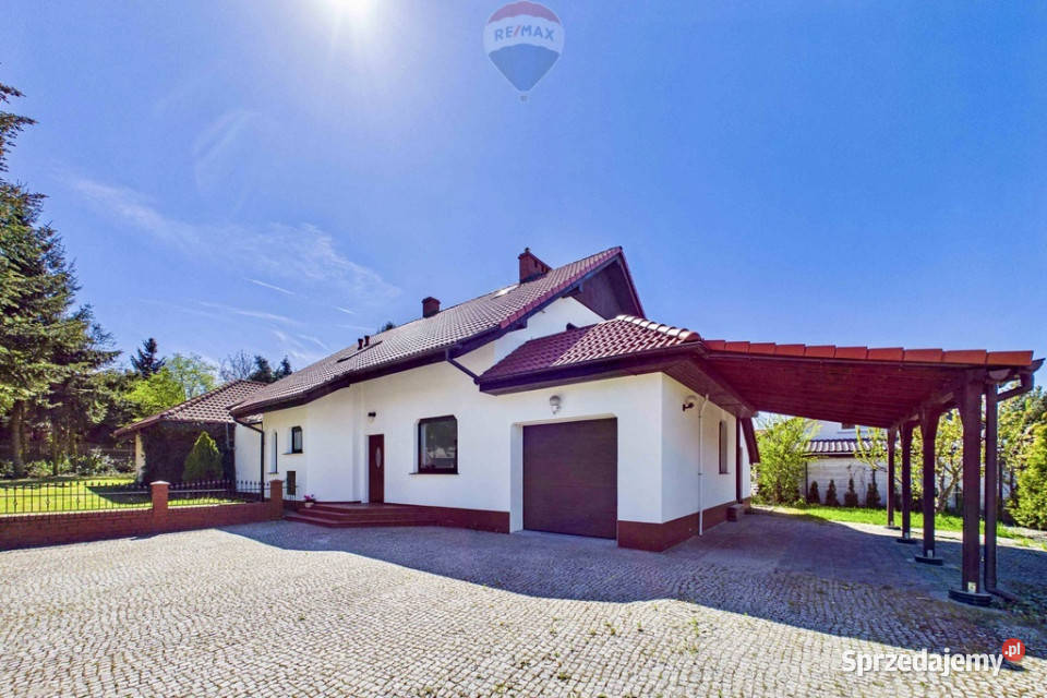 Dom z krytym basenem i pięknym ogrodem dolnośląskie