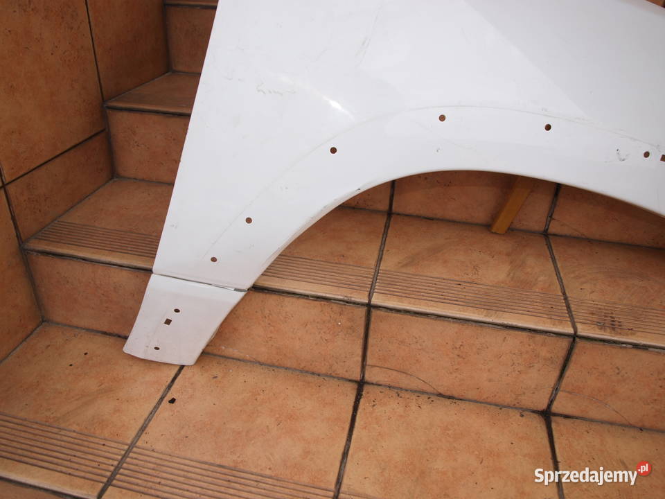 Dodge RAM błotnik prawy przód 2019 2025r Kalisz